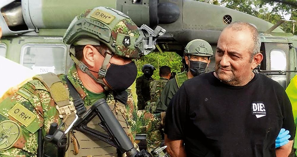    El 23 de octubre del año pasado se realizó la Operación Osiris, en la que más de 500 hombres, apoyados por aviones y helicópteros, capturaron a Dairo Antonio Úsuga, alias Otoniel, uno de los narcotraficantes más grandes del mundo, pedido en extradición por Estados Unidos.