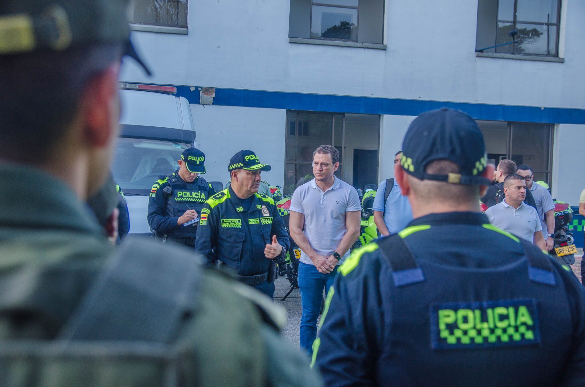 Las autoridades ofrecieron treinta millones de recompensa por responsables de atentados en Jamundí.