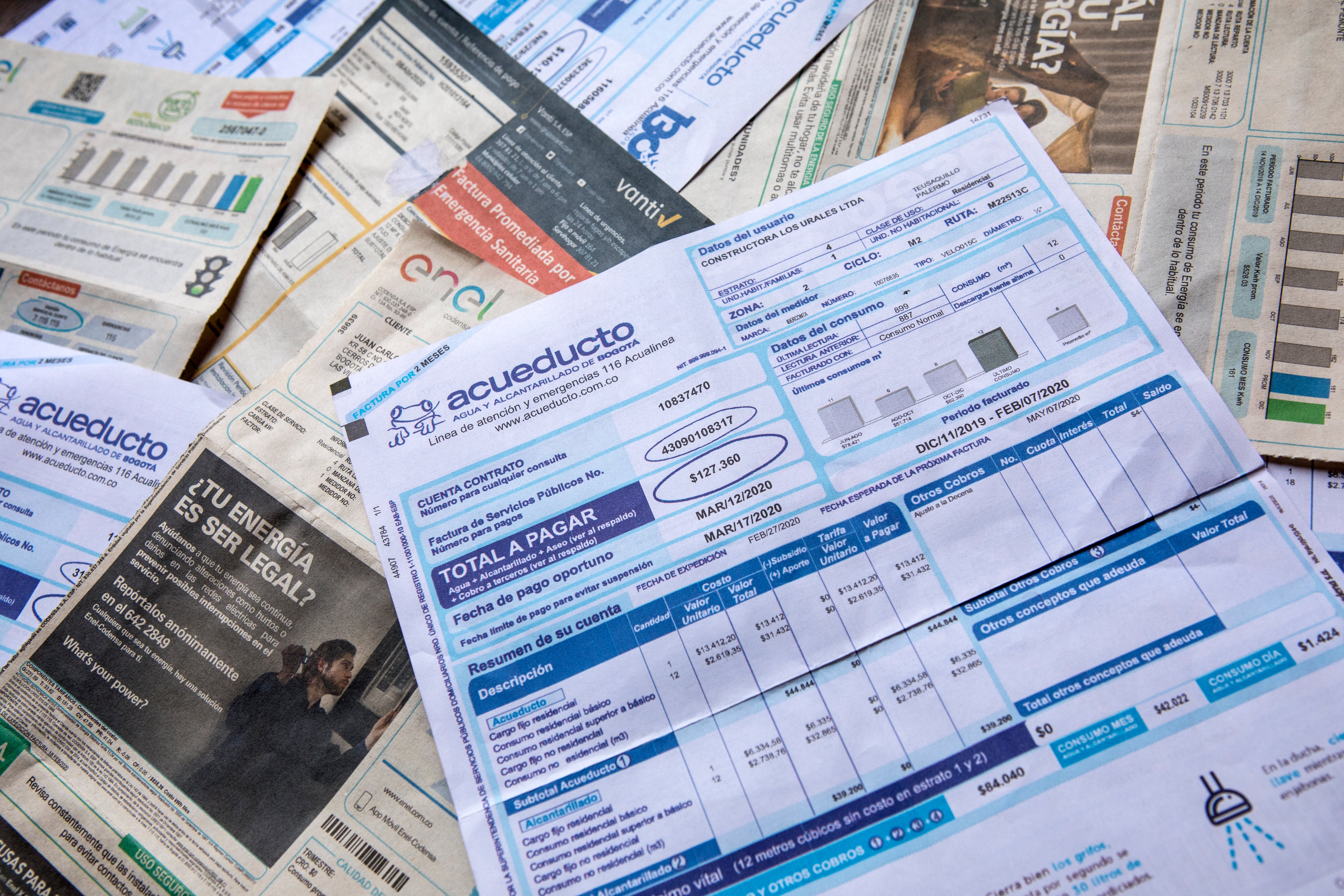 Recibos, facturas, servicios públicos