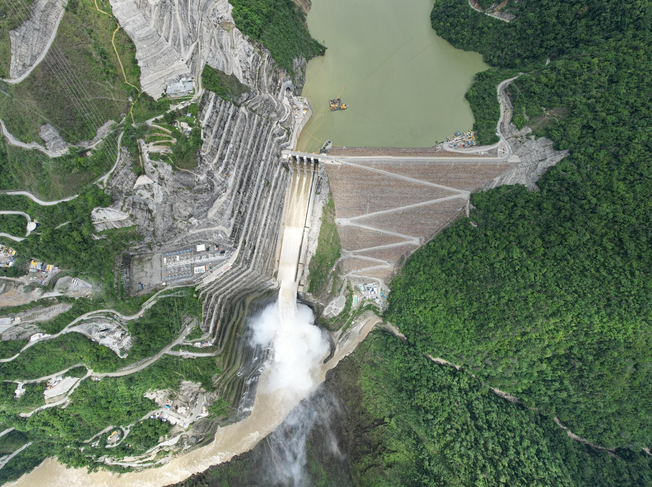 Trabajos en Hidroituango