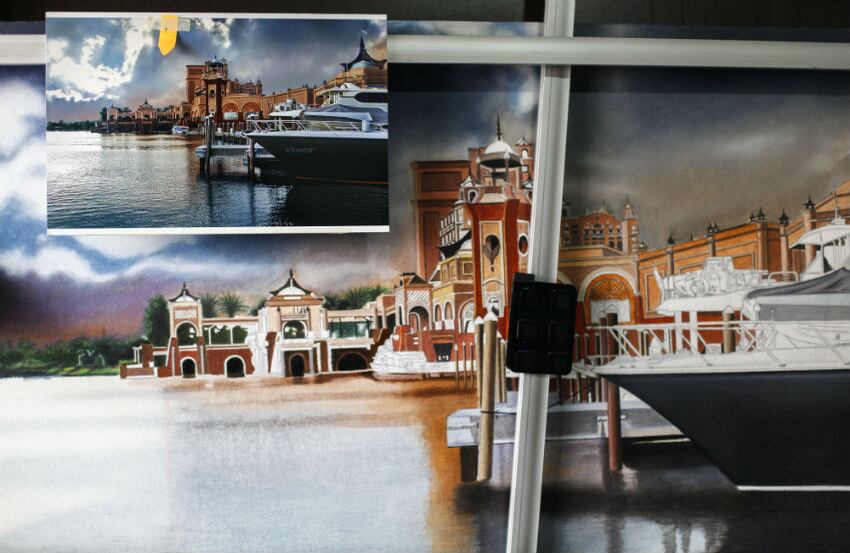 Enrique también es fotógrafo, lo que le sirve para recordar los momentos y luego retratarlos. 