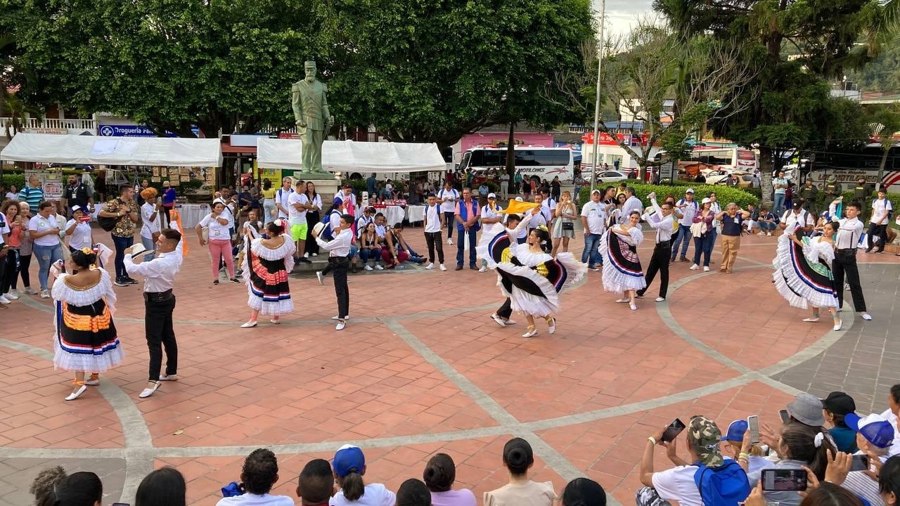 Las obras que se realizan en el parque serían el motivo.