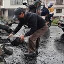 Con barricadas, los indígenas bloquean carreteras en Ecuador