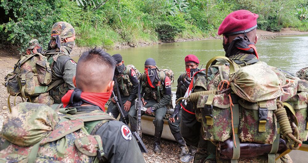   Las imágenes de los militares suplicando ayuda tras el ataque son devastadoras. Varios fueron trasladados hasta la capital del país, donde tienen pronóstico reservado, mientras que tres fallecieron y sus cuerpos ya fueron entregados a sus familiares. 