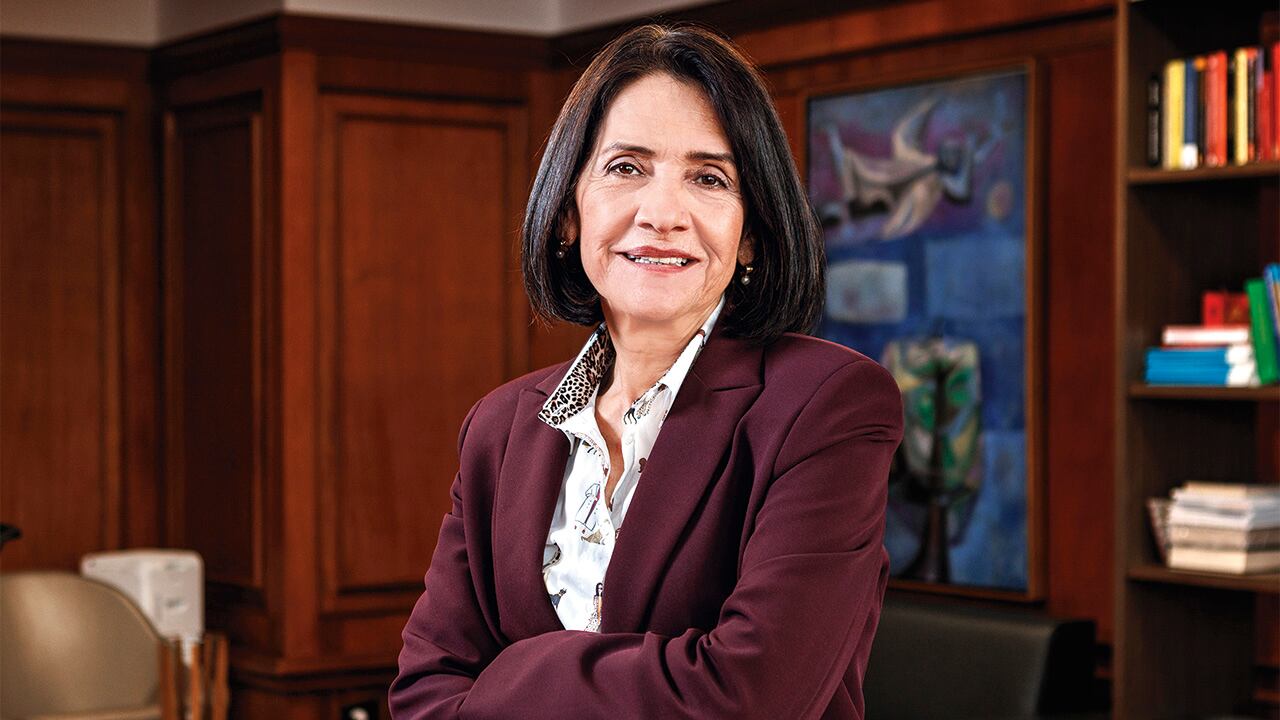 Olga L. Acosta  Codirectora del Emisor 
