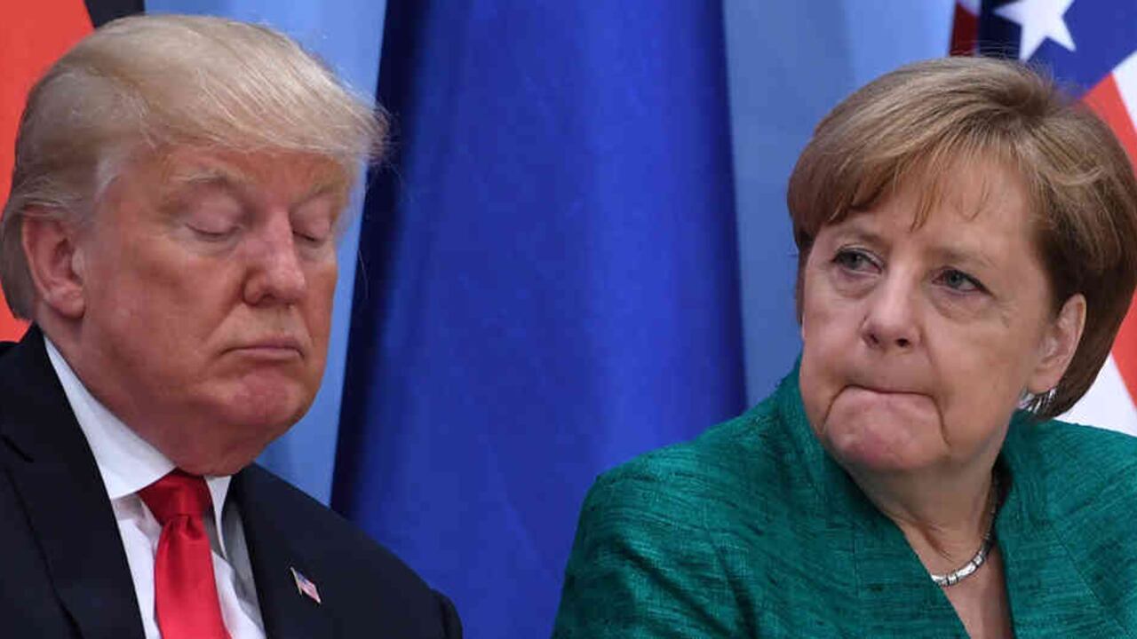 "Estoy feliz ahora de que se haya conseguido, que se haya dejado claro que los mercados deben seguir abiertos", aseguró Merkel.