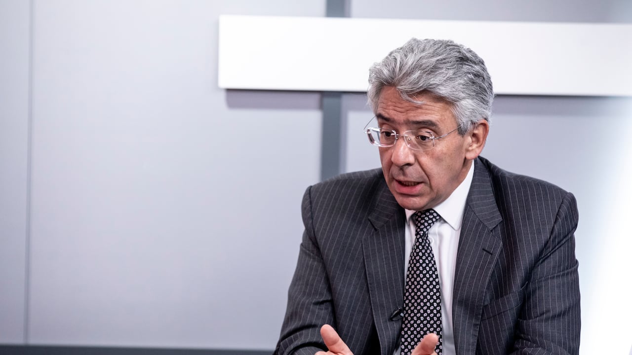 La presencia del caricaturista Matador en el Congreso de la República desató una controversia, luego de su ofensa contra la primera dama, lo que provocó reclamos de varios congresistas.
