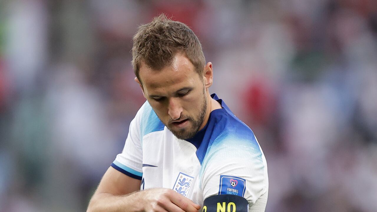 Varios capitanes han usado la cinta en contra de la discriminación.