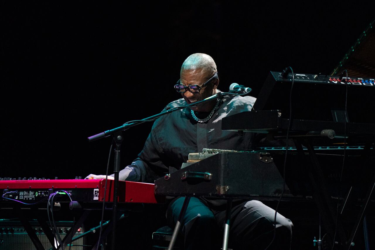 ‘Tomorrow Comes The Harvest’: Jeff Mills, Prabhu Edouard y Jean-Phi Dary le rinden tributo a Tony Allen en Bogotá