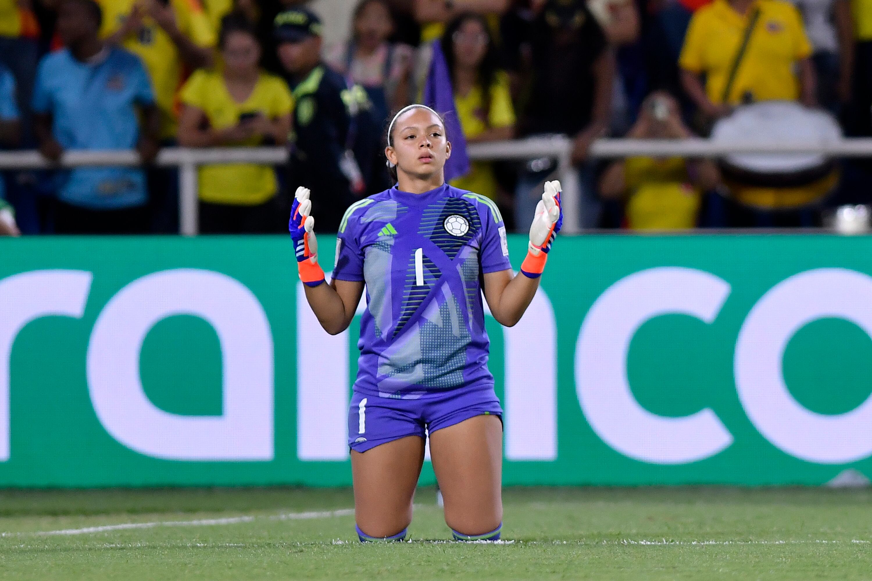 CALI, COLOMBIA - SEPTEMBER 15: Luisa Agudelo of Colombia prays in the penalty shootout following the  FIFA U-20 Women's World Cup Colombia 2024 Quarterfinal match between Netherlands and Colombia at Estadio Pascual Guerrero on September 15, 2024 in Cali, Colombia.  (Photo by Gabriel Aponte - FIFA/FIFA via Getty Images)