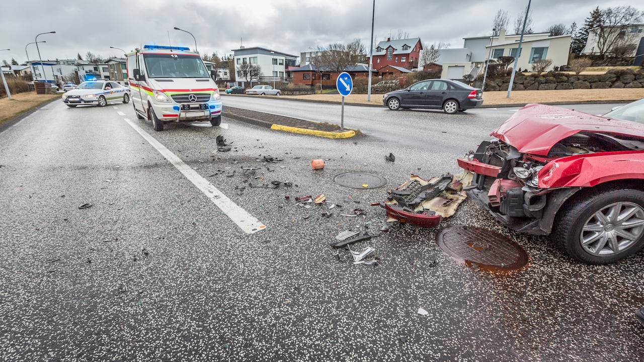 Diecisiete personas resultaron heridas el viernes por un vehículo en un cruce protegido en el centro de Szczecin (noroeste de Polonia)