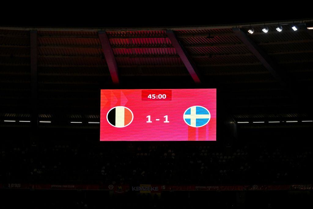 Partido aplazado entre Bélgica y Suecia