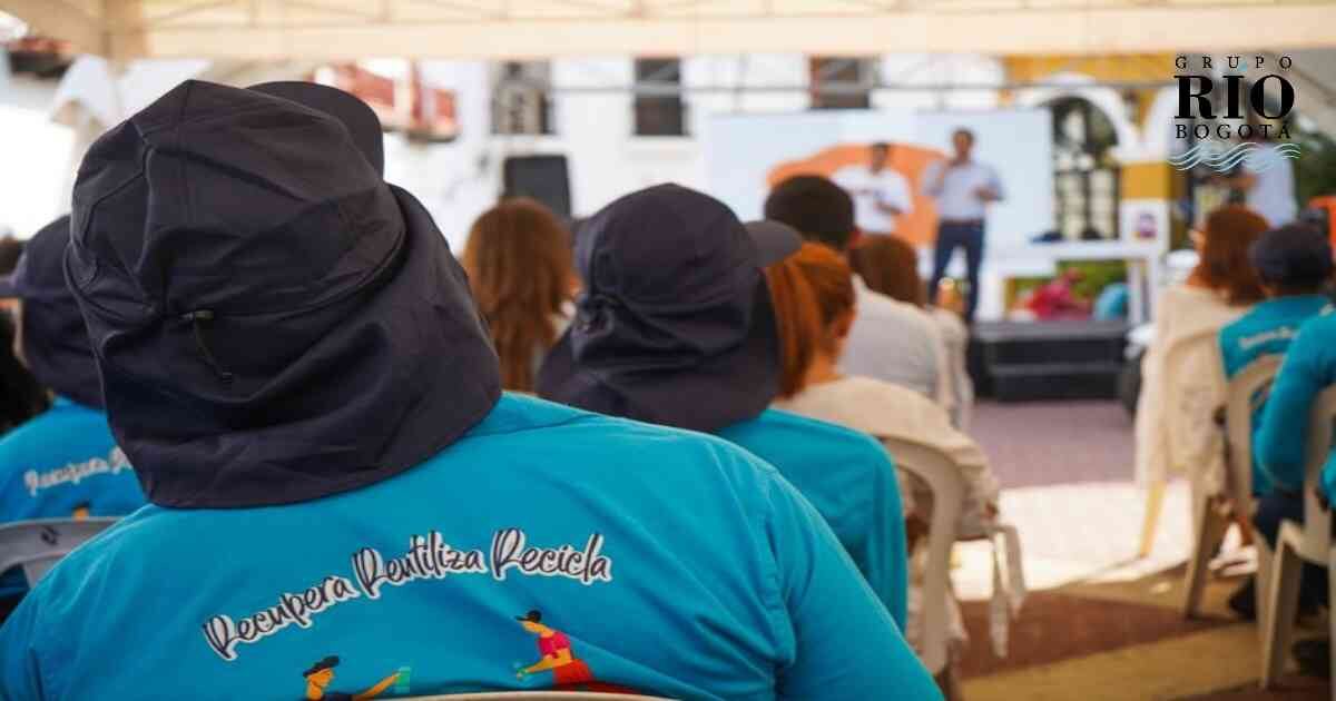 El Movimiento RE es una iniciativa conjunta de Coca-Cola Company, Coca-Cola FEMSA, Postobón y PepsiCo para mejorar el proceso del reciclaje en el país. Foto: cortesía Coca Cola. 