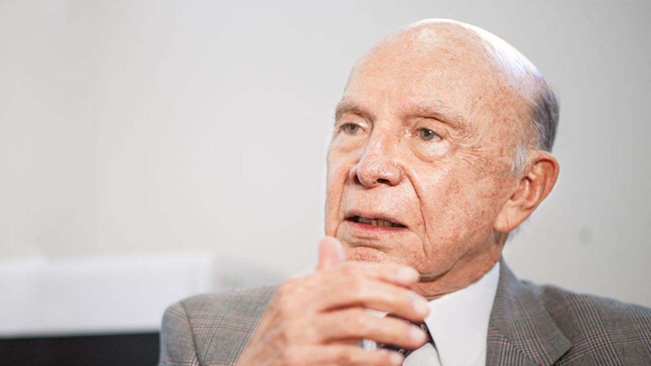 Pedro Carmona es uno de los mayores expertos en el mercado petrolero de Latinoamérica y fue el encargado de darle un golpe de Estado a Hugo Chávez en abril de 2002. Ahora vive en España, en el exilio.