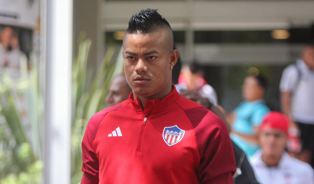 Luis Sandoval por llegar en estado de alicoramiento al entrenamiento, Junior acabaría su contrato.