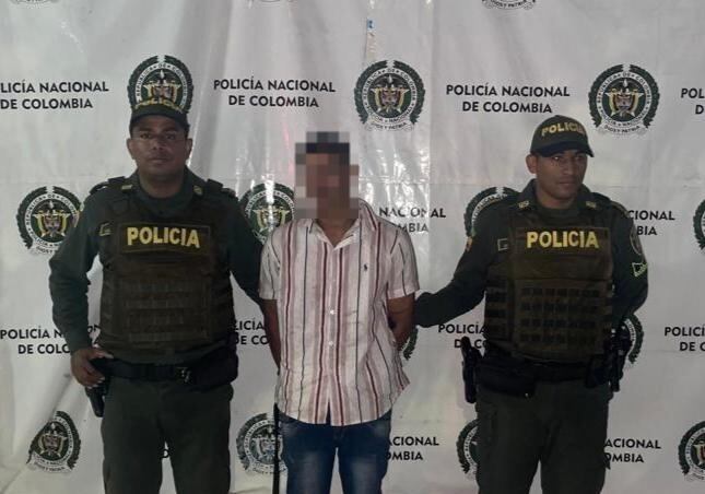 El hombre capturado por el delito de hurto