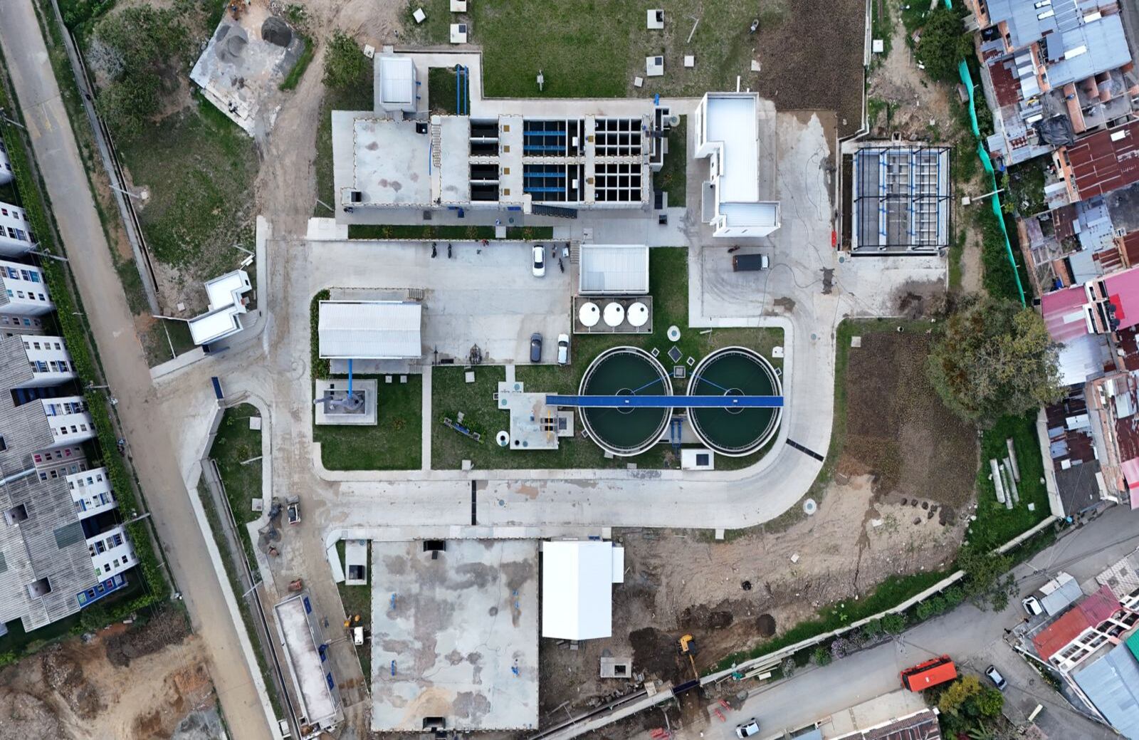 La megaobra había sido calificada como un ´elefante blanco´ por sus tres décadas de espera.