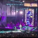 Policía cantó con Romeo Santos