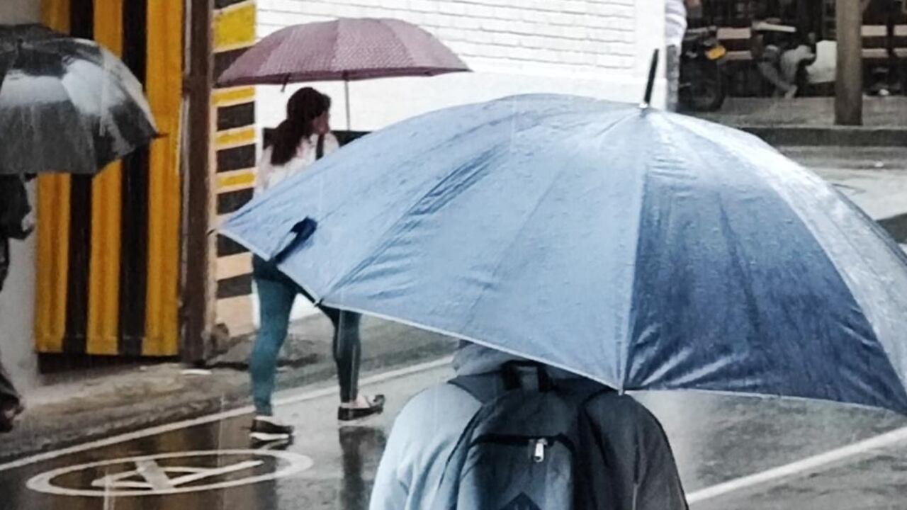 En Caldas ya se tienen deslizamientos en las vías que comunican con los diferentes municipios