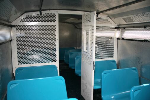 En mayo del año pasado, un preso identificado como Gonzalo López, se escapó cuando era trasladado en un autobús del sistema de cárceles del estado.