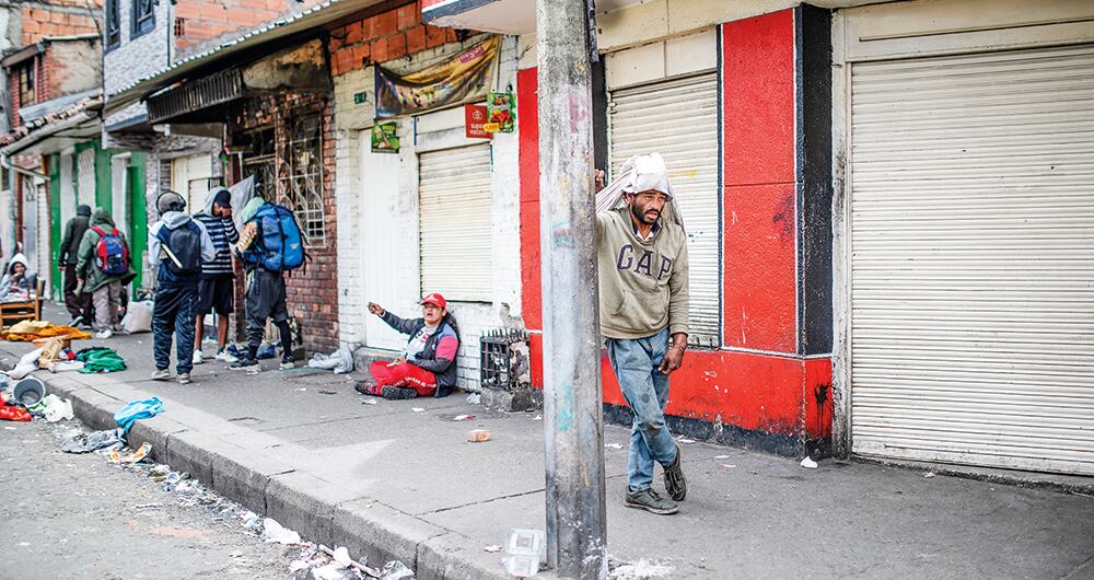 San Bernardo, al igual que el Bronx en 2016, y que el sector de María Paz, en Kennedy, entre 2019 y 2023, se convirtió en una zona casi que vedada para cualquiera que intente entrar. 