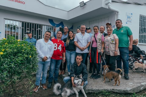 El alcalde de Pereira, Mauricio Salazar, acompañó la inauguración de la sede de Villa Santana. El bienestar animal es prioridad para la actual administración.