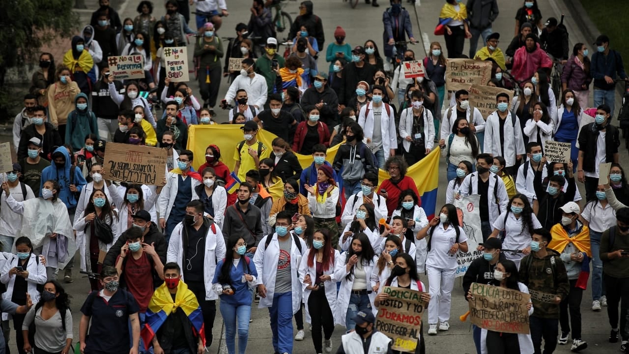 Paro Nacional marcha pacífica estudiantes enfermería y medicina
