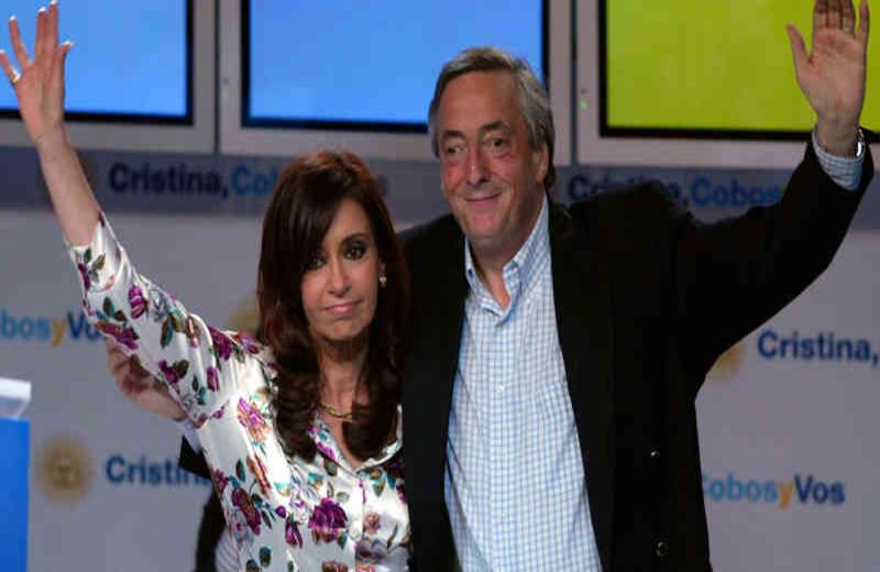 Odebrecht hizo negocios durante las presidencias de Nestor y Cristina Kirchner. Según la investigación judicial la constructora aportó 35 millones de dólares para acceder a contratos.