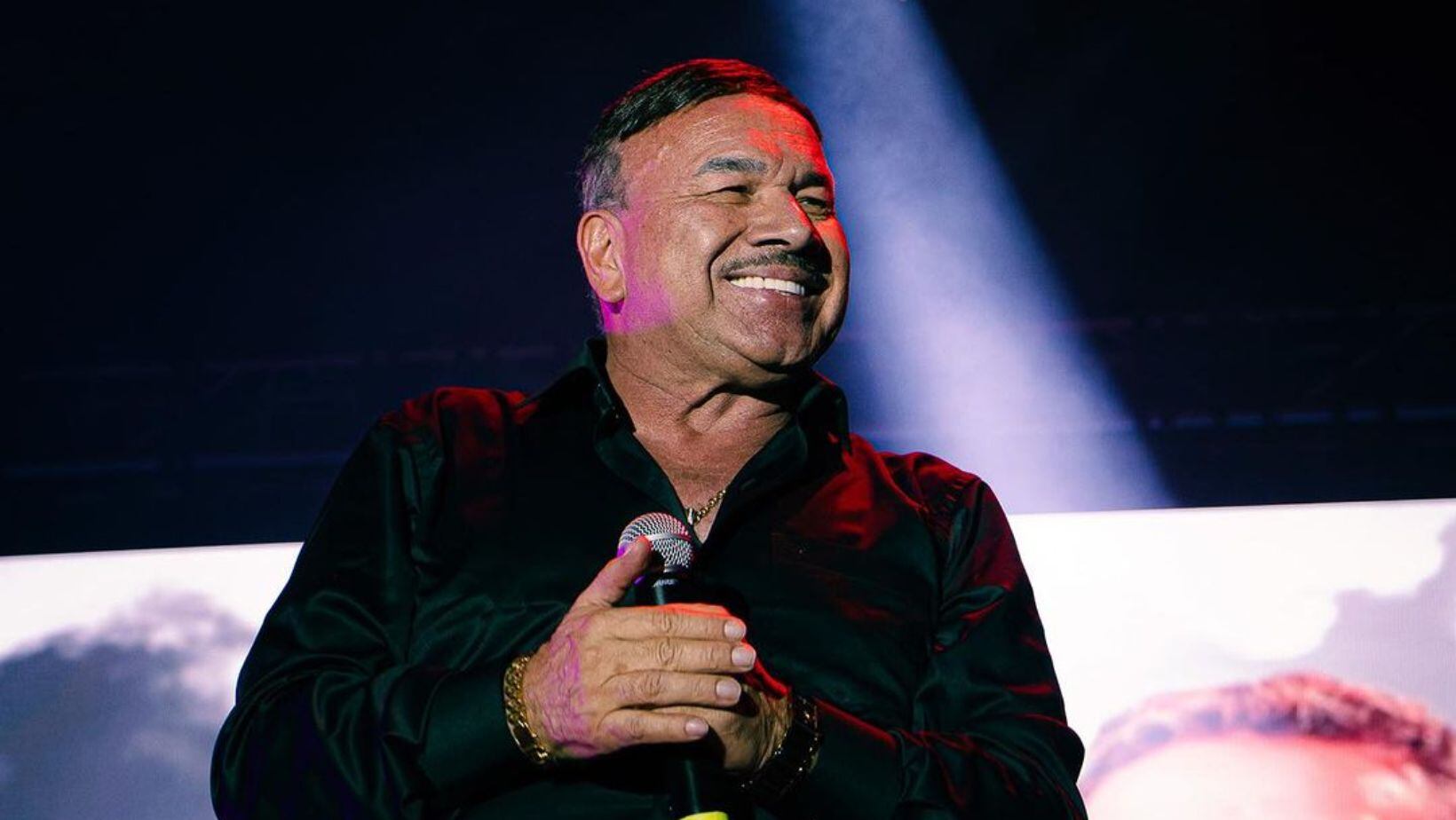 El Charrito Negro tiene angustiados a sus fans por inesperado anuncio sobre uno de sus shows; alertan sobre su estado de salud