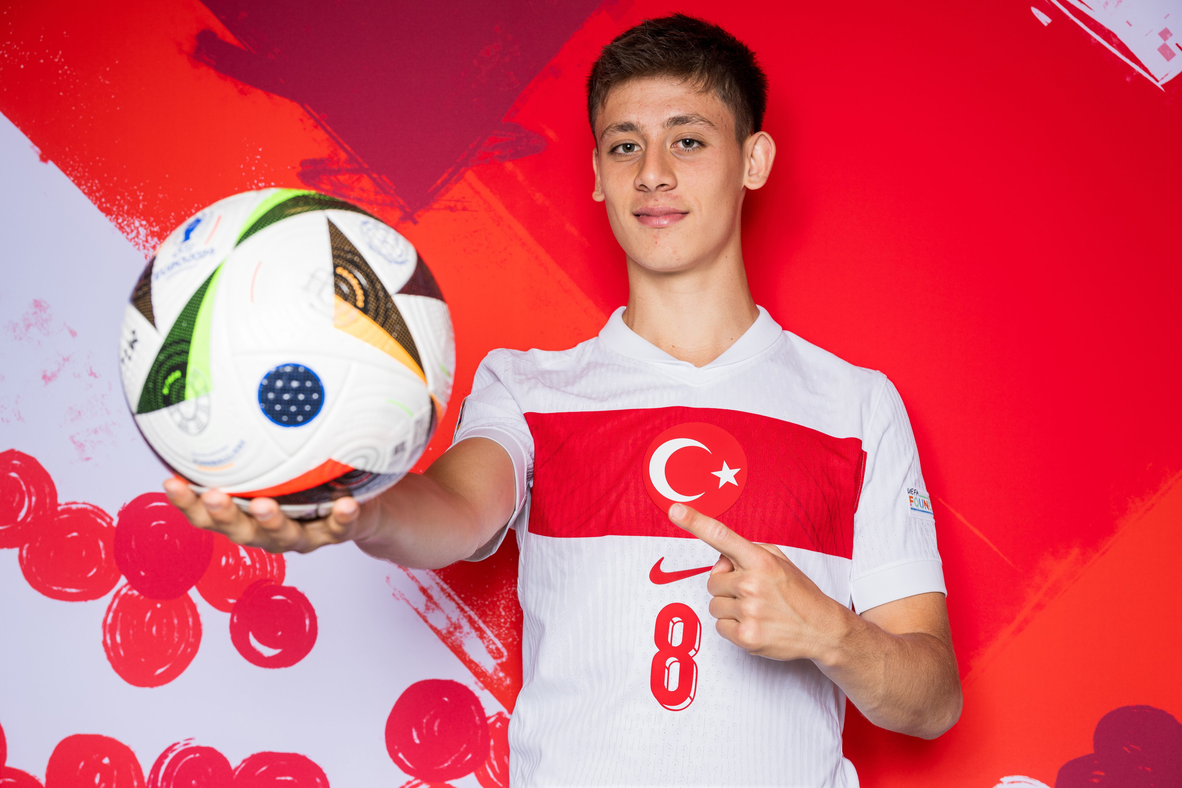 Güler es uno de los jóvenes a seguir en esta Euro.