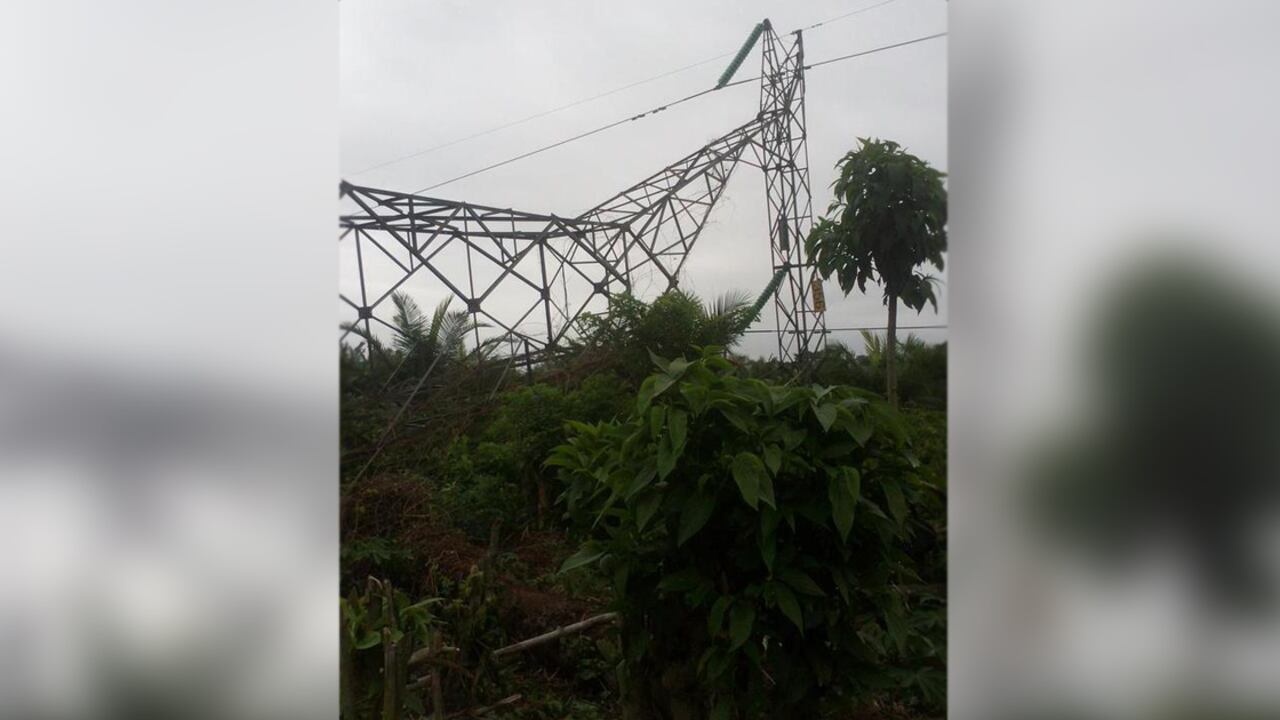 La torre de energía atacada en días pasados dejó a aproximadamente 200.000 personas sin energía.