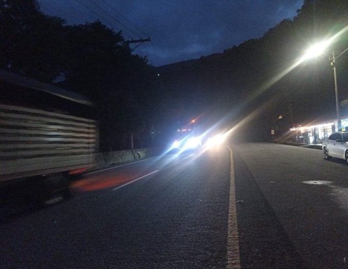 Hay cierres temporales en la vía al Llano