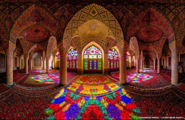 En la imagen, la mezquita Nasir al Mulk, en Shiraz, ciudad del suroeste de Irán.