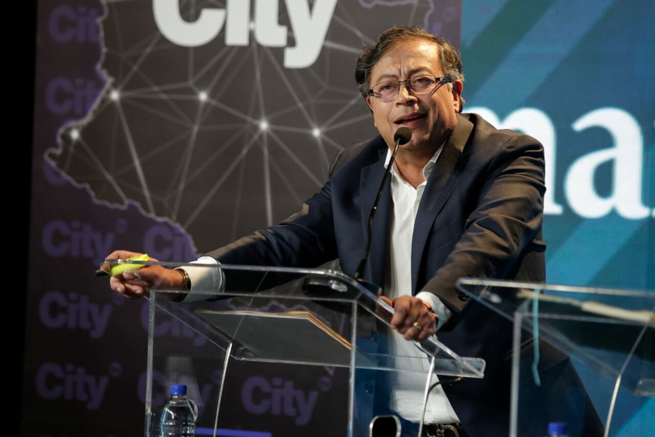 Gustavo Petro Debate Definitivo