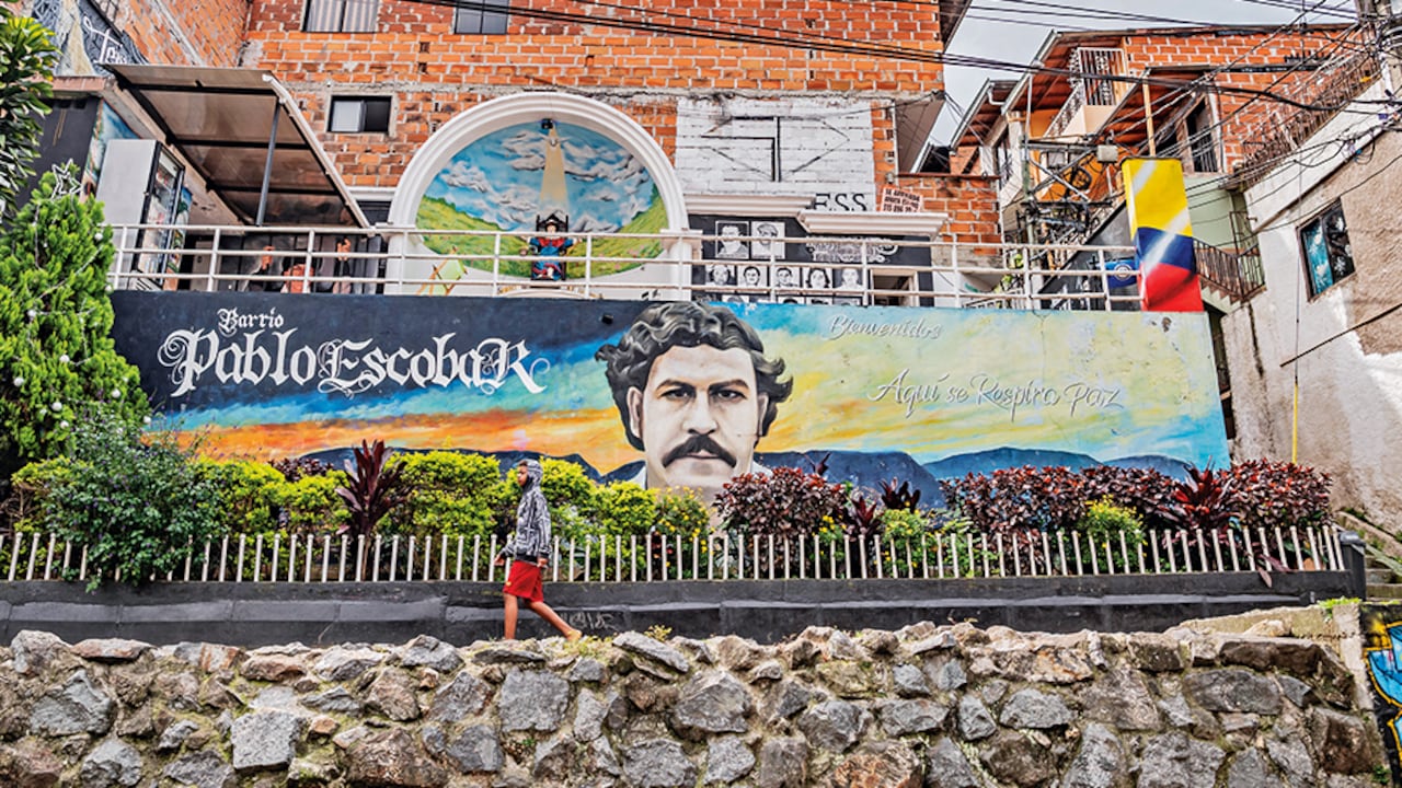 Medellín sin Tugurios es el único rincón del Valle de Aburrá donde se sigue lamentando la caída de Pablo Escobar.