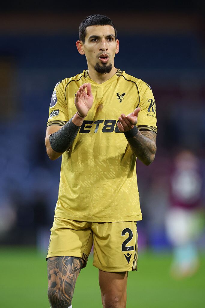 Daniel Muñoz terminó el año 2025 siendo el único jugador colombiano que subió su valor en el mercado