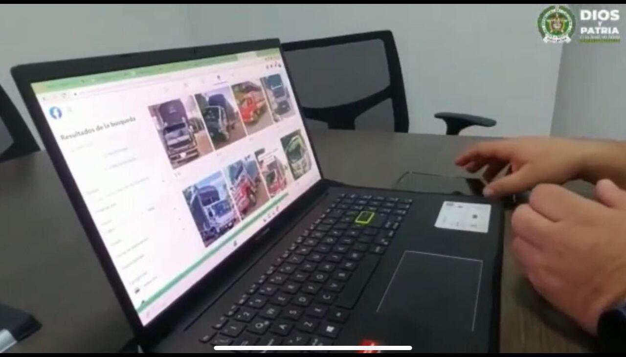 La modalidad de extorsión era a través de Facebook.