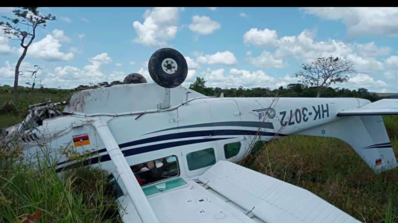 Así quedó la aeronave que cubría la ruta La Macarena – Villavicencio y se accidentó en inmediaciones.