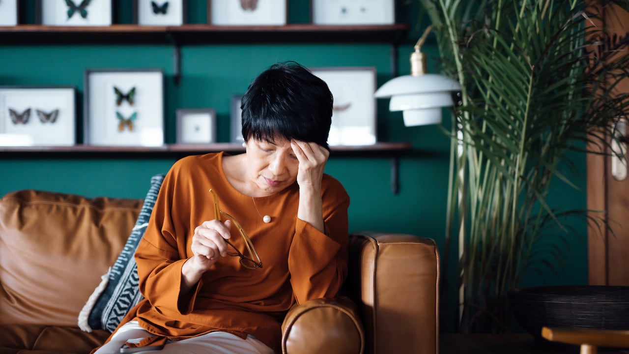 Esta afección suele presentarse en las mujeres mayores de 50 años.