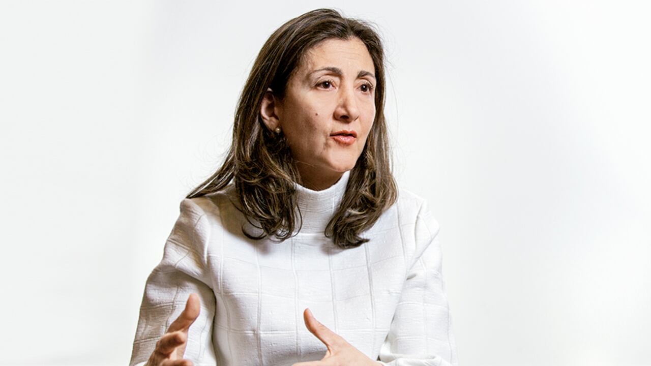 Íngrid regresará a Francia, pero prometió volver a Colombia. Aunque no se radicará en el país, al menos por ahora, sí podría pasar más tiempo si al final Verde Oxígeno, su partido, revive.