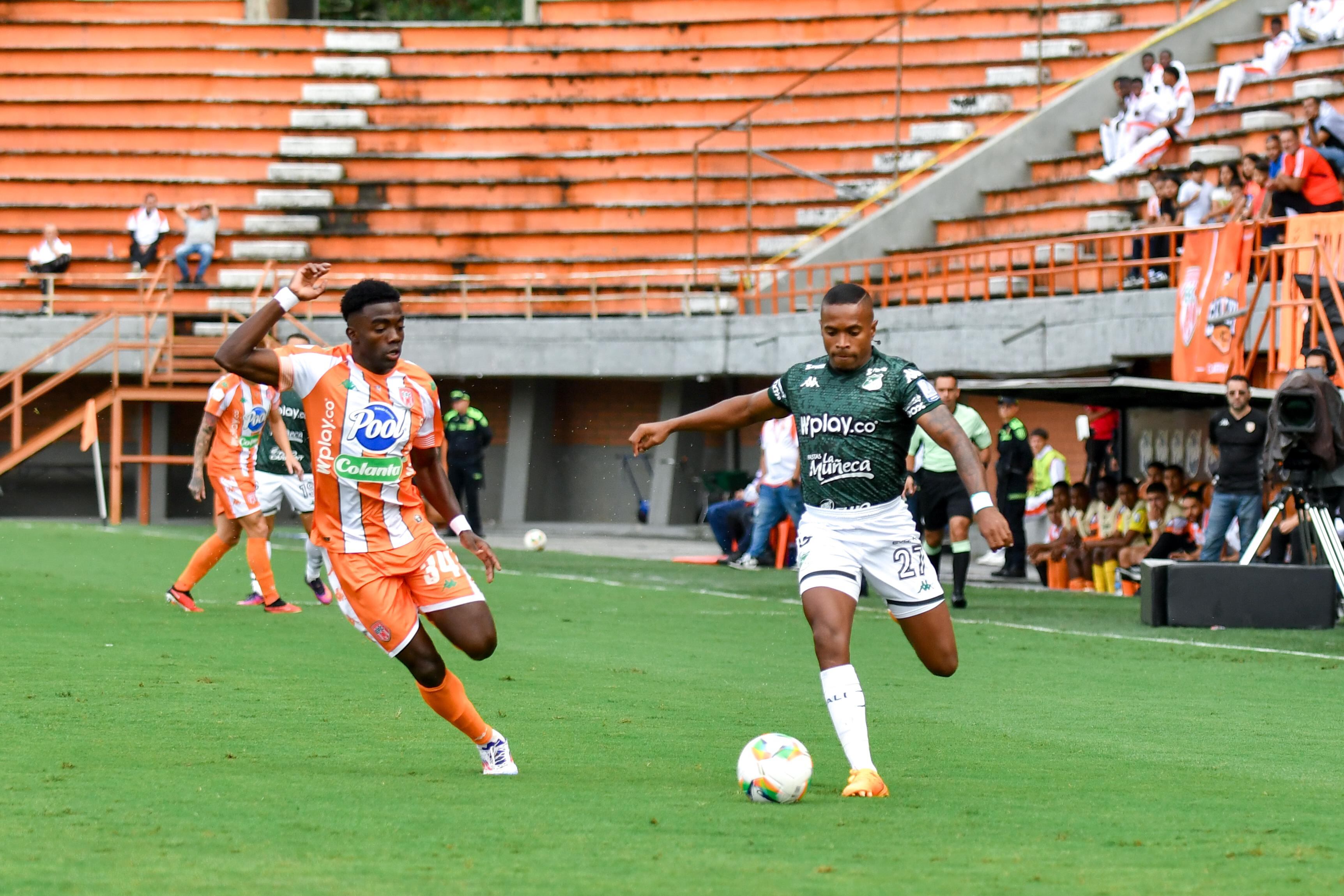 Envigado ha comandado el ataque en el compromiso.