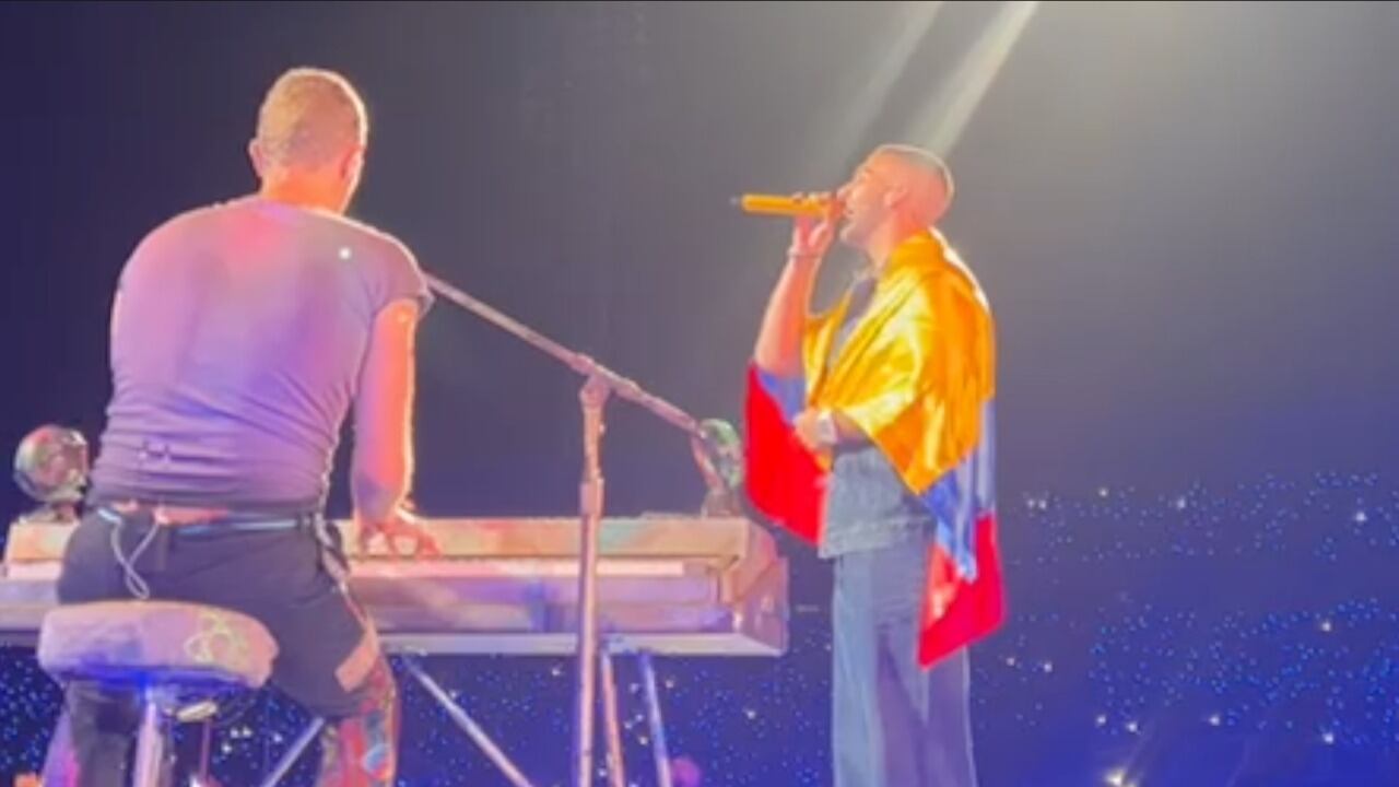 Manuel Turizo cantó junto a Coldplay en su concierto en Bogotá.