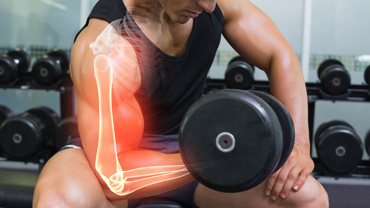 El aguacate contribuye a fortalecer los huesos.