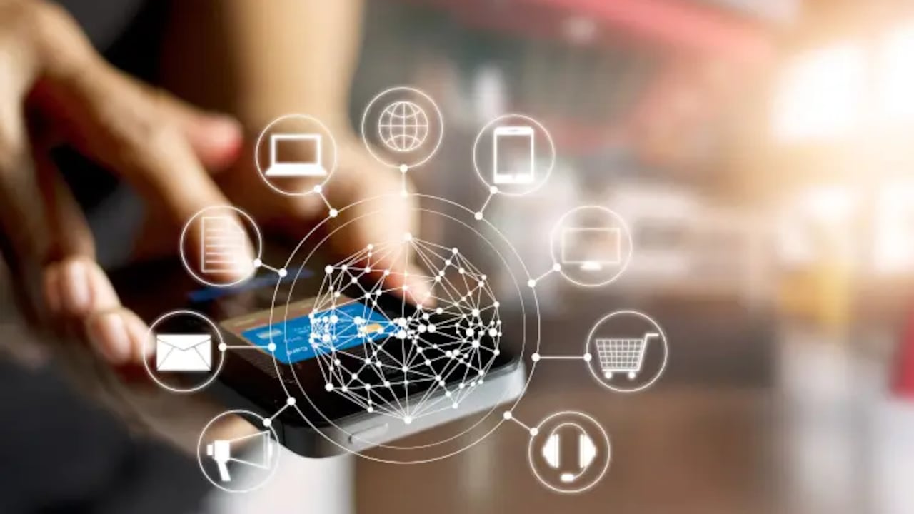 Bajo el liderazgo de Lina Enríquez, DirecTV no solo se posiciona como un líder en entretenimiento y conectividad, sino también como un pilar en el desarrollo económico y social de Colombia,