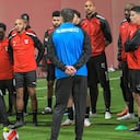 James Rodríguez junto a sus compañeros en el entrenamiento de presentación del cuerpo técnico