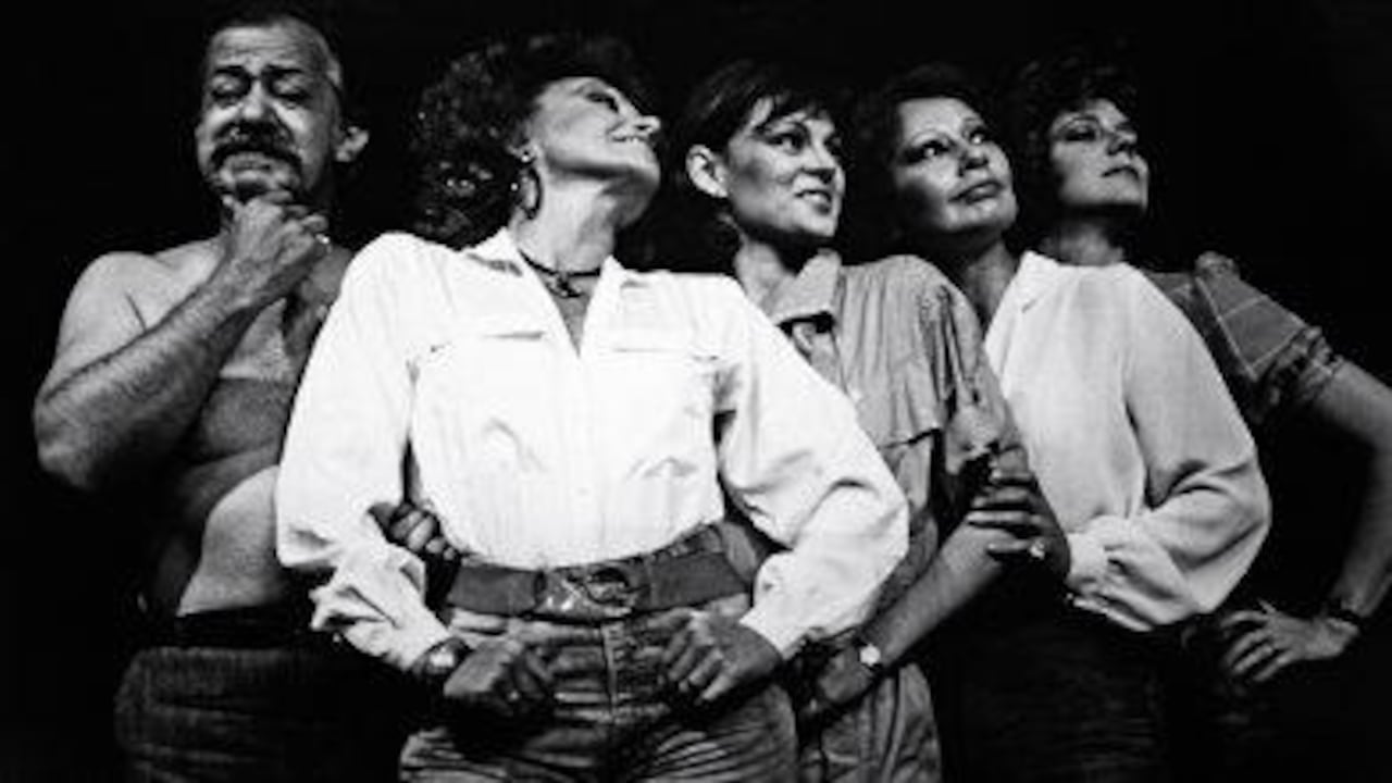 Carlos Muñoz, Fanny Mikey, Maria Cecilia Botero, Raquel Ércole y María Angélica Mallarino.