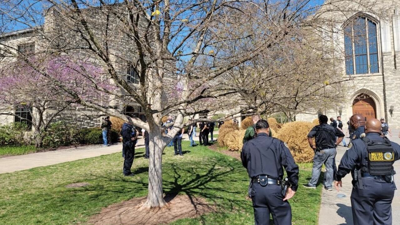 La policía de Nashville hizo presencia en la institución educativa