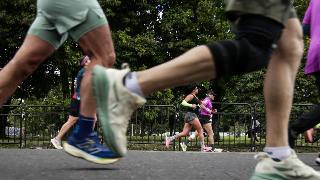 La capital colombiana es escenario de la Media Maratón de Bogotá , que celebró sus 25 años con la participación de miles de atletas aficionados y profesionales de Colombia y del mundo.