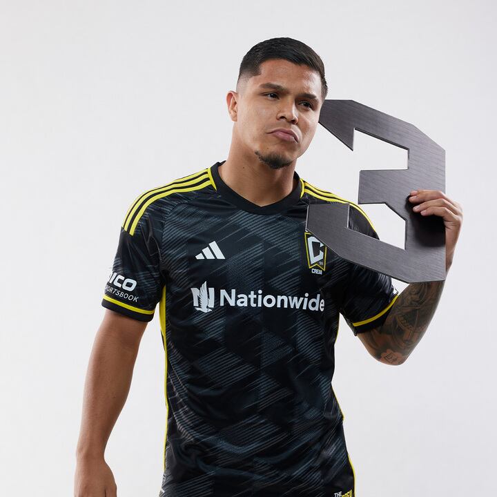 Triplete del Cucho Hernández en la MLS