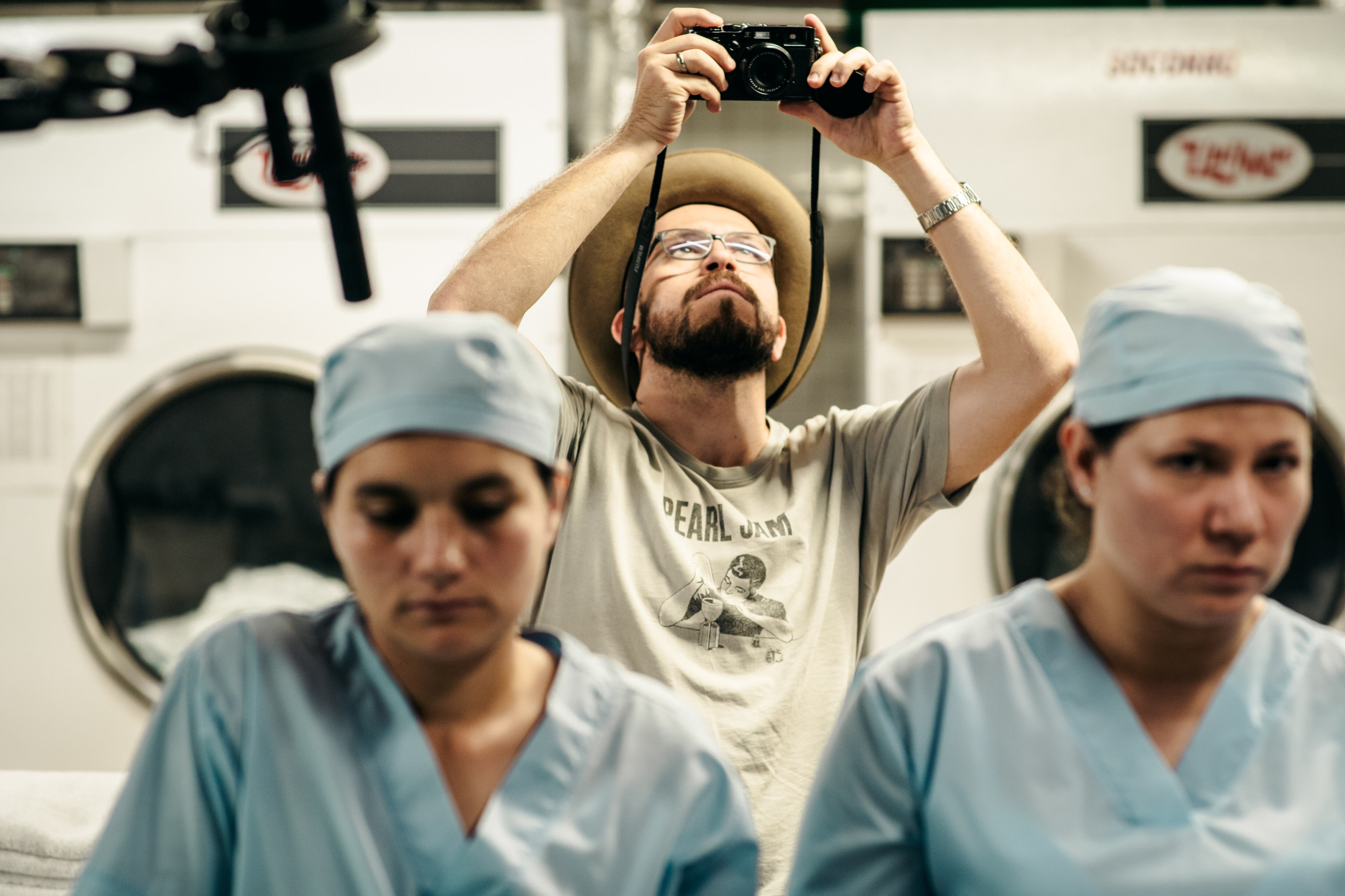 'Amparo' de Simón Mesa Soto / stills y detrás de cámaras